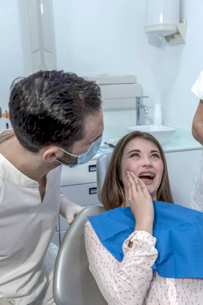 Best Emergency Tooth Extraction in Layhill, MD
